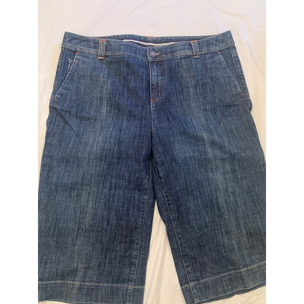 Lands End Denim Women’s Long Shorts Size 18 - Picture 2 of 6